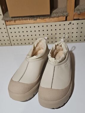 UGG Cream Shearling-Lined Slip-On Clog Leather Men Size 12